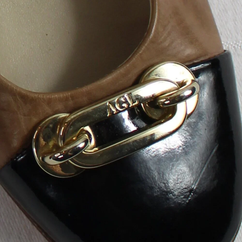 AGL Attilio Giusti Leombruni Taupe Black Cap Toe Buckle Leather Flats, Size 36.5